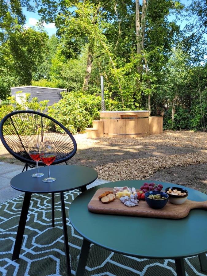 Holiday home Retro Chic Wellness Met Hottub & Sauna